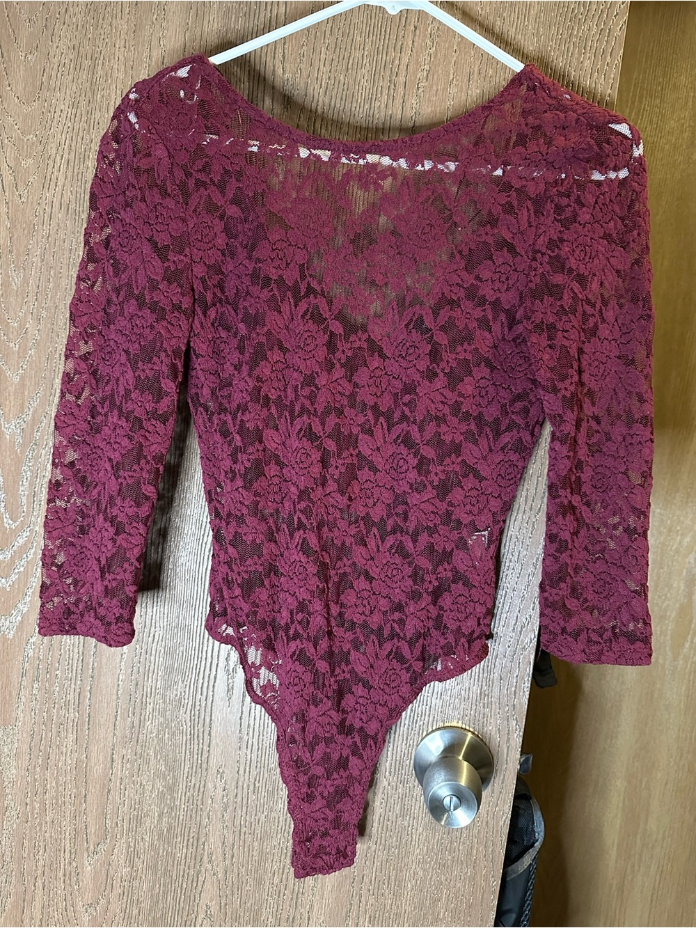 Women's Lace Long-Sleeve Bodysuit - Burgundy